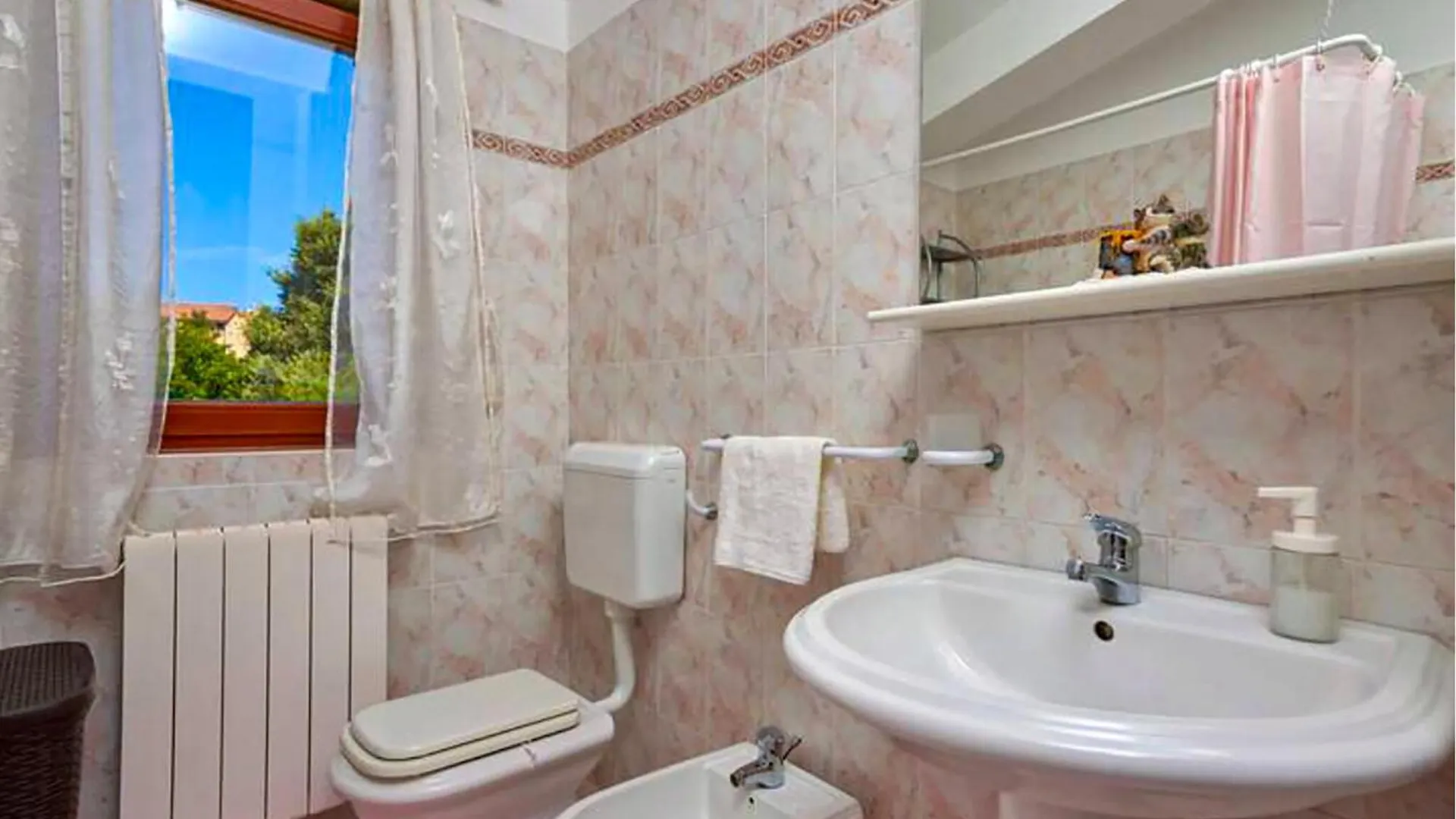 Nice Home In Liznjan With Outdoor Swimming Pool 0*,  Croatia